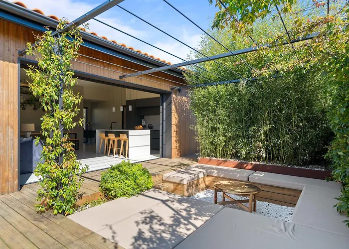 Design, Charme Avec Piscine