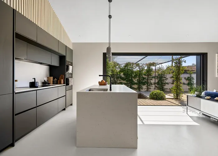 Design, Charme Avec Piscine فيلة *