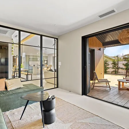 Design, Charme Avec Piscine