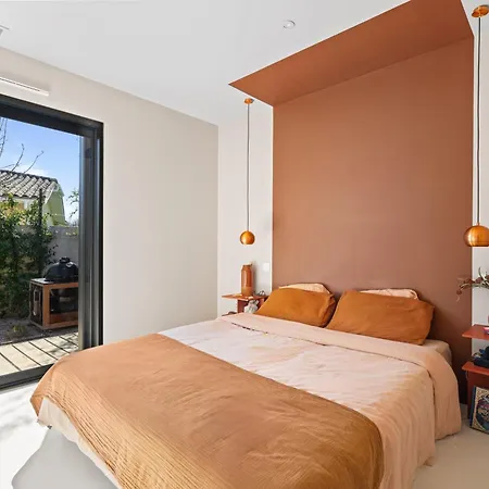 Design, Charme Avec Piscine