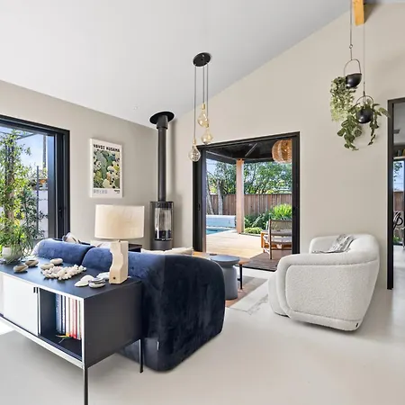 Design, Charme Avec Piscine Villa