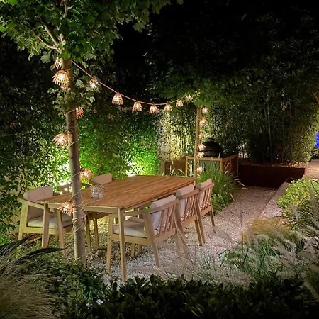 Design, Charme Avec Piscine *